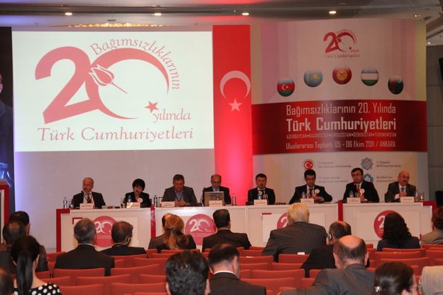 T.C. Başbakanlık Kamu Diplomasisi Koordinatörlüğü - Dışişleri Bakanlığı Stratejik Araştırmalar Merkezi - Atatürk Kültür Araştırmaları Merkezi - Hoca Ahmet Yesevi Uluslararası Türk-Kazak Ün., "Bağımsızlıklarının 20. Yılında Türk Cumhuriyetleri" Uluslararası Sempozyumu, Ankara 5-6 Ekim 2011.